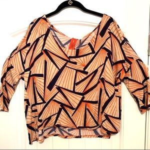 👁‍🗨7@$25👁‍🗨Hi Low Graphic Flowy Women’s Blouse